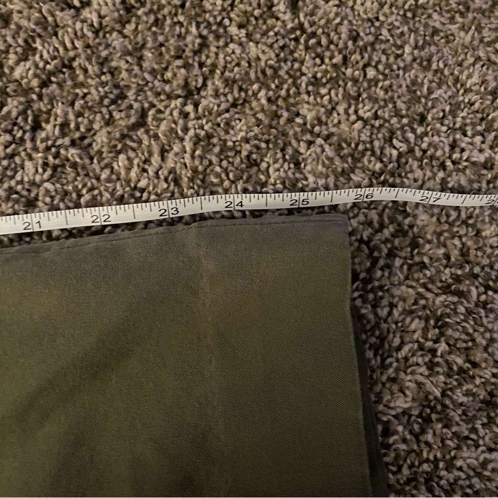 Everlane Classic Khaki Trousers - Picture 7 of 7